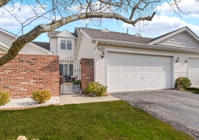 9993 Hunters Run, St. John, Indiana, 2 Bedrooms Bedrooms, 7 Rooms Rooms,2 BathroomsBathrooms,Residential,For Sale,Hunters Run,NRA835236