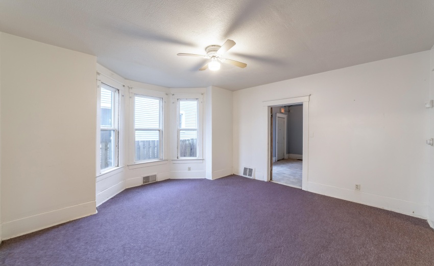 MF second sitting area DR view