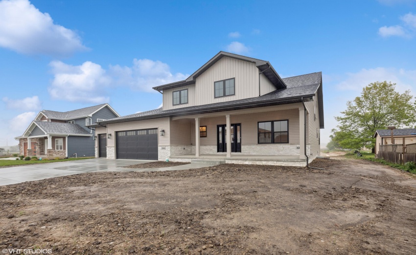 02_5985W135thPl_2002_HiRes