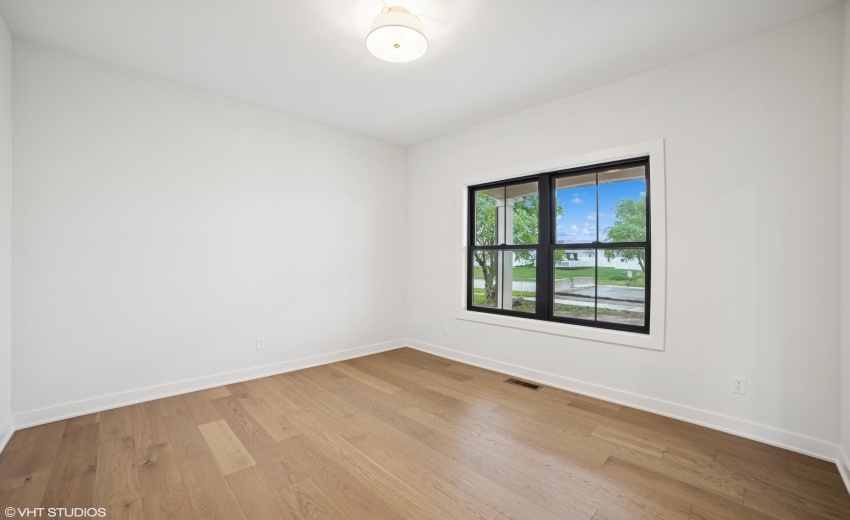 06_5985W135thPl_2008_HiRes