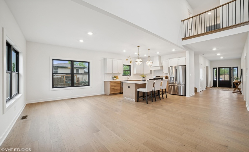 21_5985W135thPl_2026_HiRes