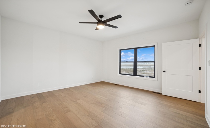 11_5985W135thPl_2015_HiRes