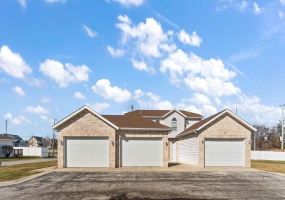 191 Mallard Pointe Drive, Valparaiso, Indiana, 2 Bedrooms Bedrooms, 5 Rooms Rooms,2 BathroomsBathrooms,Residential,For Sale,Mallard Pointe,NRA835281 191 Mallard Pointe Drive, Valparaiso, Indiana, 2 Bedrooms Bedrooms, 5 Rooms Rooms,2 BathroomsBathrooms,Residential,For Sale,Mallard Pointe,NRA835281