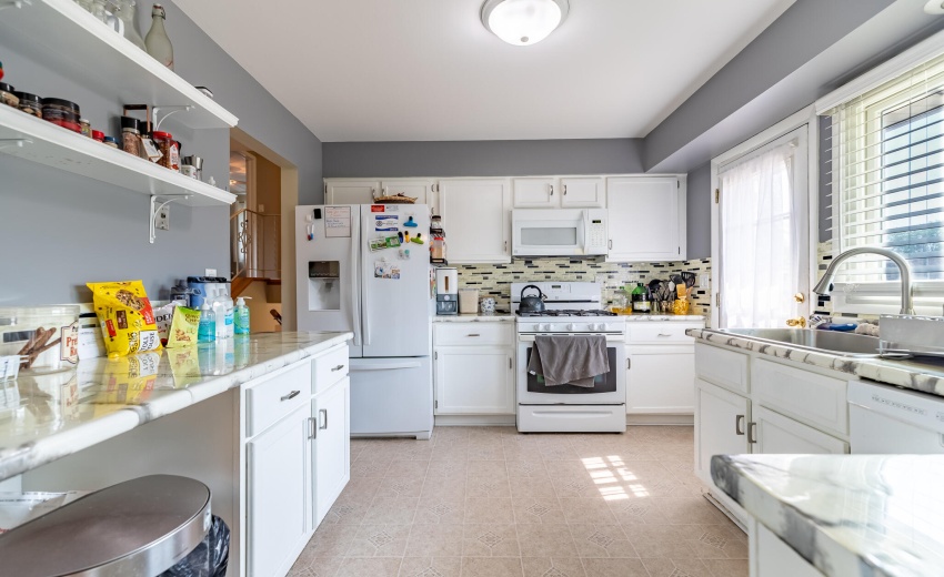 8624 Garfield Ave-17