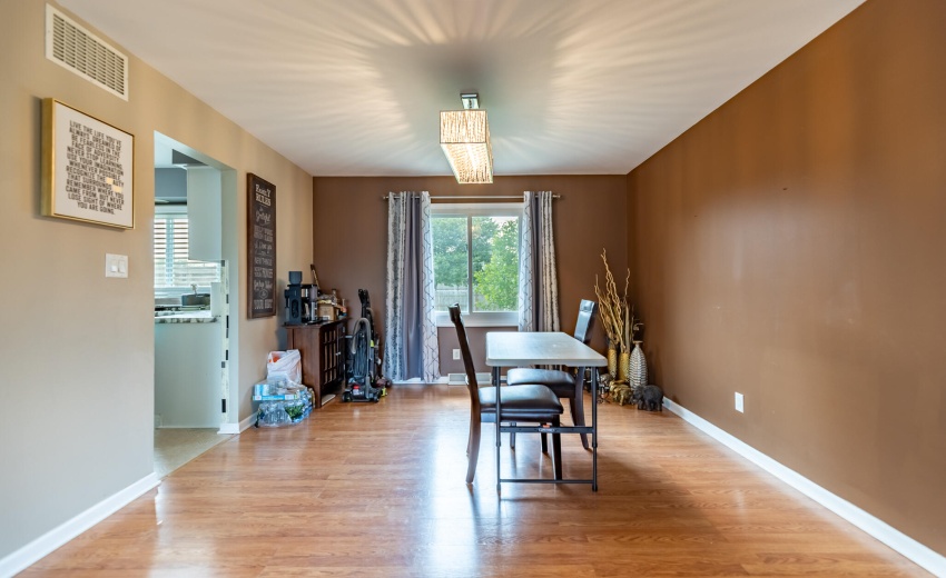 8624 Garfield Ave-16