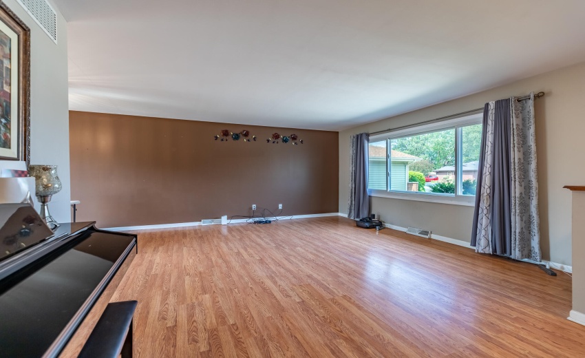 8624 Garfield Ave-14