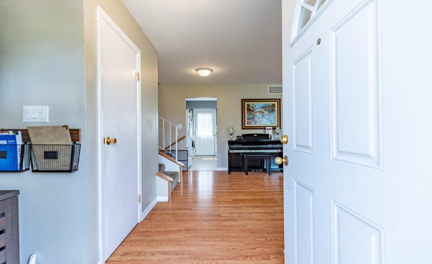 8624 Garfield Ave-11