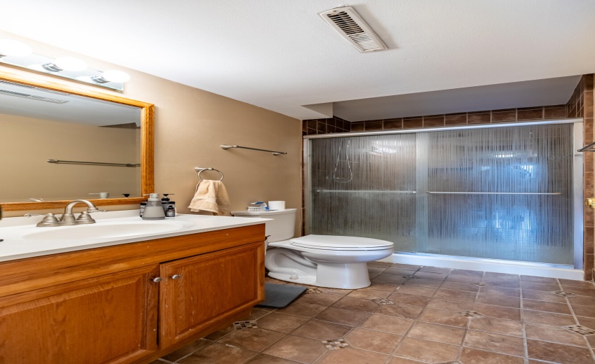 8624 Garfield Ave-28