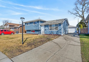 1006 Ash, Griffith, Indiana, 3 Bedrooms Bedrooms, 8 Rooms Rooms,2 BathroomsBathrooms,Residential,For Sale,Ash,NRA835299 1006 Ash, Griffith, Indiana, 3 Bedrooms Bedrooms, 8 Rooms Rooms,2 BathroomsBathrooms,Residential,For Sale,Ash,NRA835299