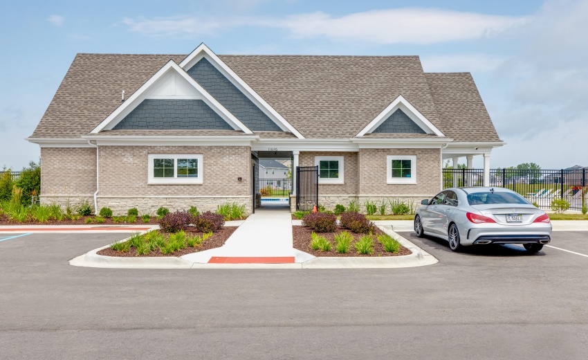 C Neighborhood  Amentities