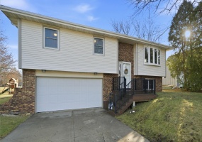 3771 Kingsway Drive, Crown Point, Indiana, 3 Bedrooms Bedrooms, 7 Rooms Rooms,2 BathroomsBathrooms,Residential,For Sale,Kingsway,NRA835312 3771 Kingsway Drive, Crown Point, Indiana, 3 Bedrooms Bedrooms, 7 Rooms Rooms,2 BathroomsBathrooms,Residential,For Sale,Kingsway,NRA835312