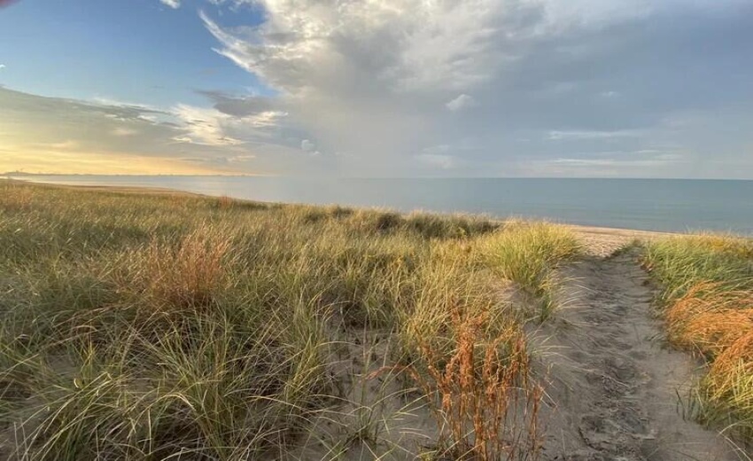 visitmillerbeachgary.com