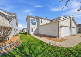 1710 Beech Drive, Crown Point, Indiana, 2 Bedrooms Bedrooms, 4 Rooms Rooms,2 BathroomsBathrooms,Residential Lease,For Sale,Beech,NRA835416