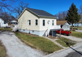 13120 Harding Boulevard, Cedar Lake, Indiana, 2 Bedrooms Bedrooms, 5 Rooms Rooms,2 BathroomsBathrooms,Residential,For Sale,Harding,NRA835219