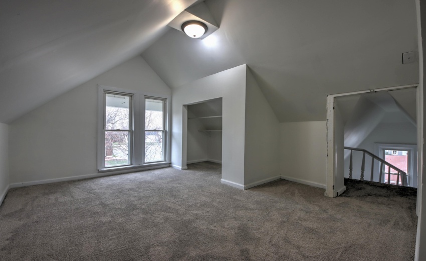 IMG_8407_08_09_10_11_12Interior 3