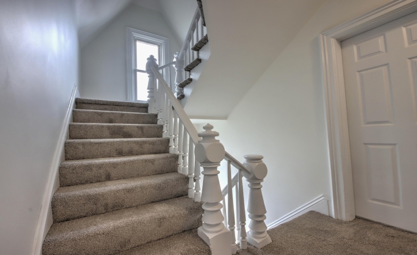 IMG_8395_396_397_398_399_400Interior 3