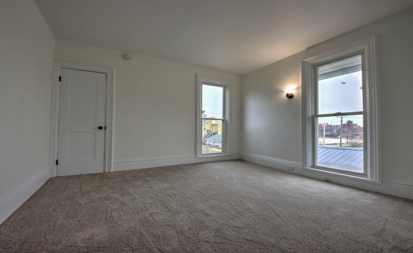 IMG_8365_66_67_68_69_70Interior 3