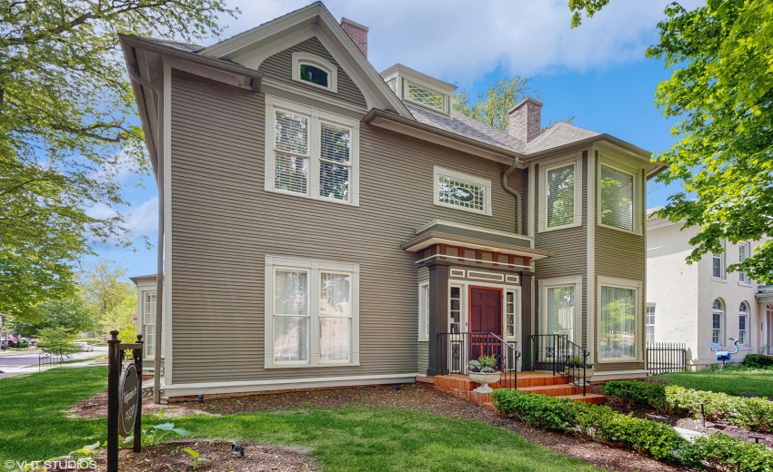 02_301WashingtonSt_2002_HiRes