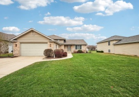 9396 Calumet Street, Dyer, Indiana, 4 Bedrooms Bedrooms, 8 Rooms Rooms,3 BathroomsBathrooms,Residential,For Sale,Calumet,NRA835536