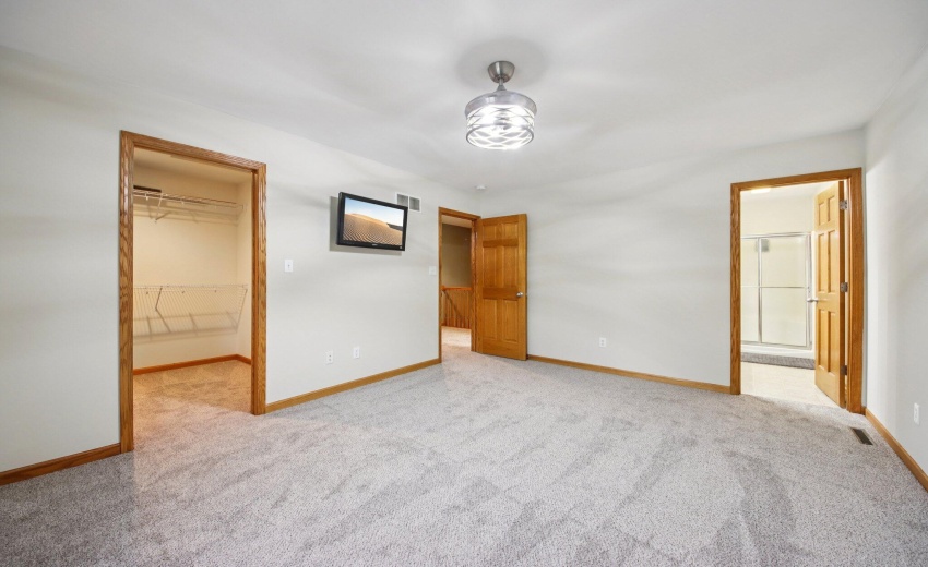 24-web-or-mls-Calumet St-S1603-024