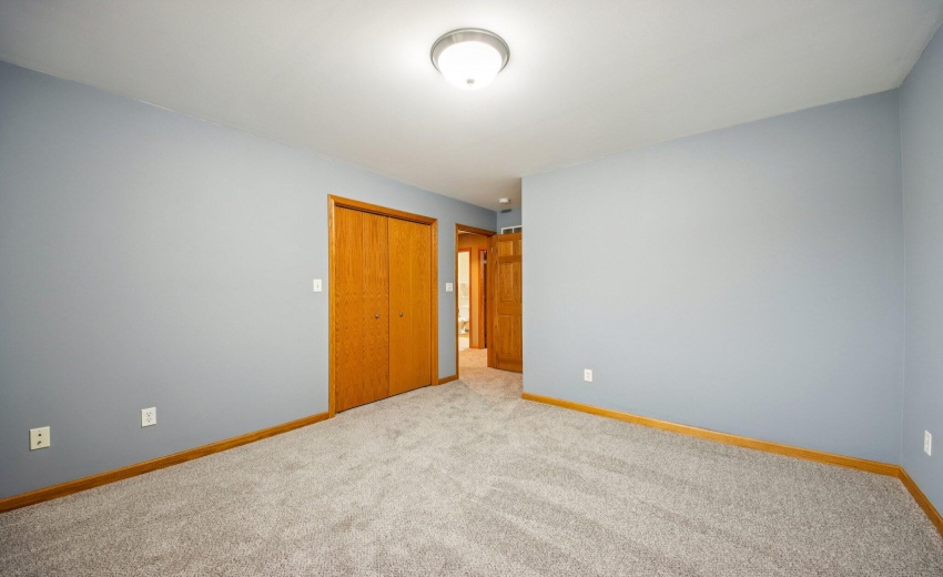 21-web-or-mls-Calumet St-S1603-021