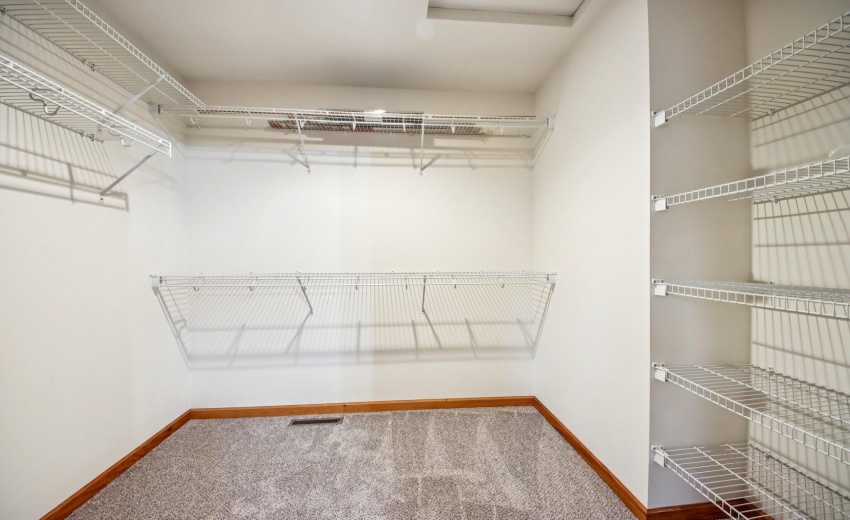 22-web-or-mls-Calumet St-S1603-022