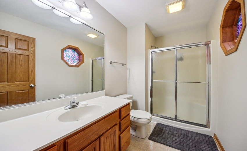 27-web-or-mls-Calumet St-S1603-027