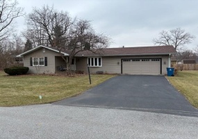 546 Gardenia Street, DeMotte, Indiana, 3 Bedrooms Bedrooms, 9 Rooms Rooms,2 BathroomsBathrooms,Residential,For Sale,Gardenia,NRA834832