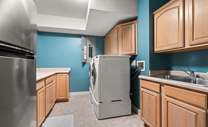 Basement Laundry Room