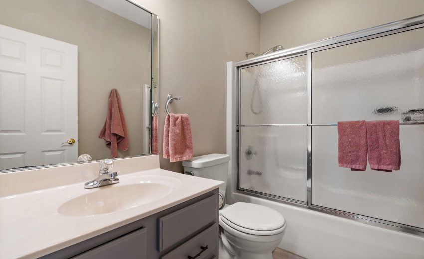 Main Floor Full Bathroom