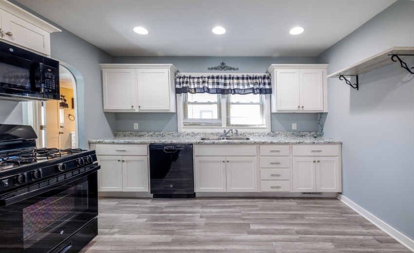 103 W Lincoln Kentland-11