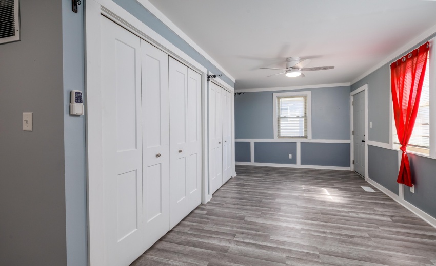 103 W Lincoln Kentland-8