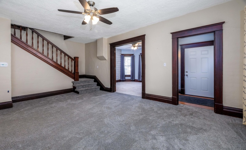 103 W Lincoln Kentland-3