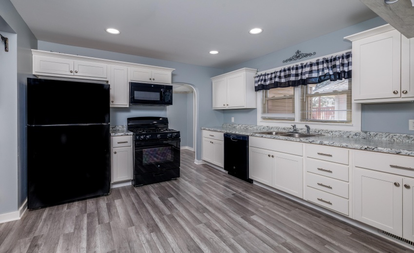 103 W Lincoln Kentland-10