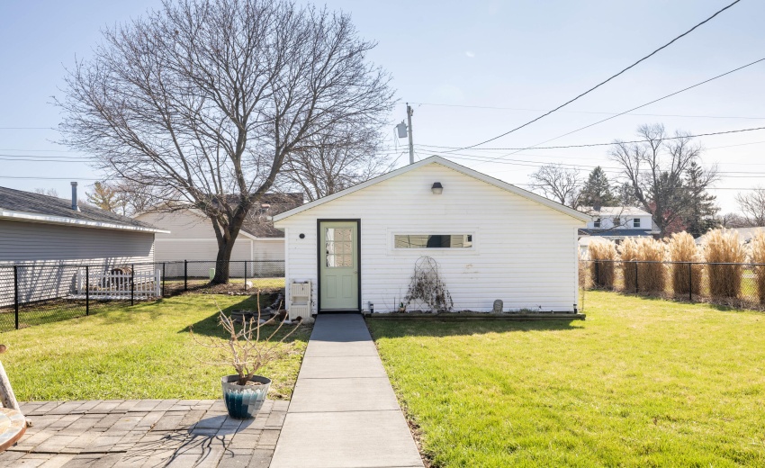 103 W Lincoln Kentland-23