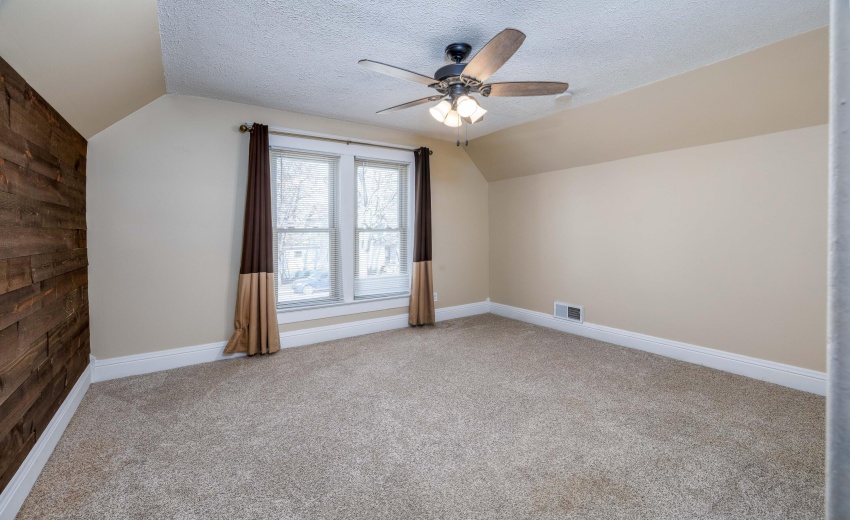 103 W Lincoln Kentland-18