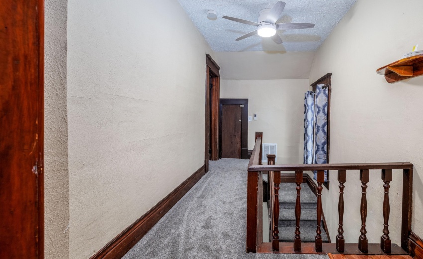 103 W Lincoln Kentland-17