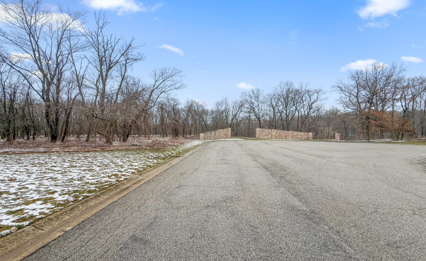 4-web-or-mls-Photo Mar 16 2026, 12 39 38