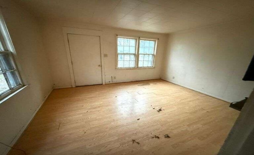 809 Kingsport Ln. photo five