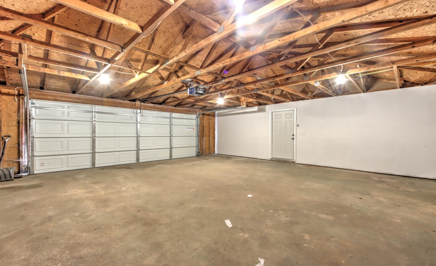 IMG_5943_4_5_6_7_8Interior 3