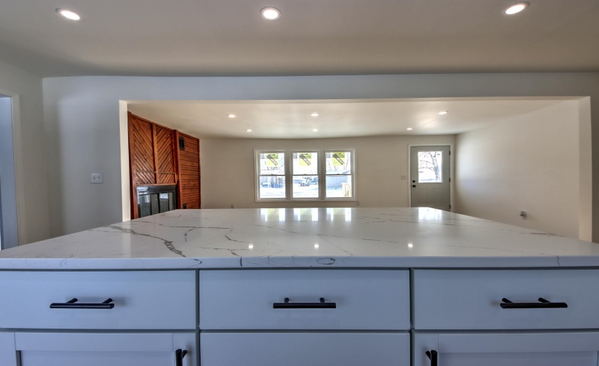 IMG_5835_36_37_38_39_40Interior 3