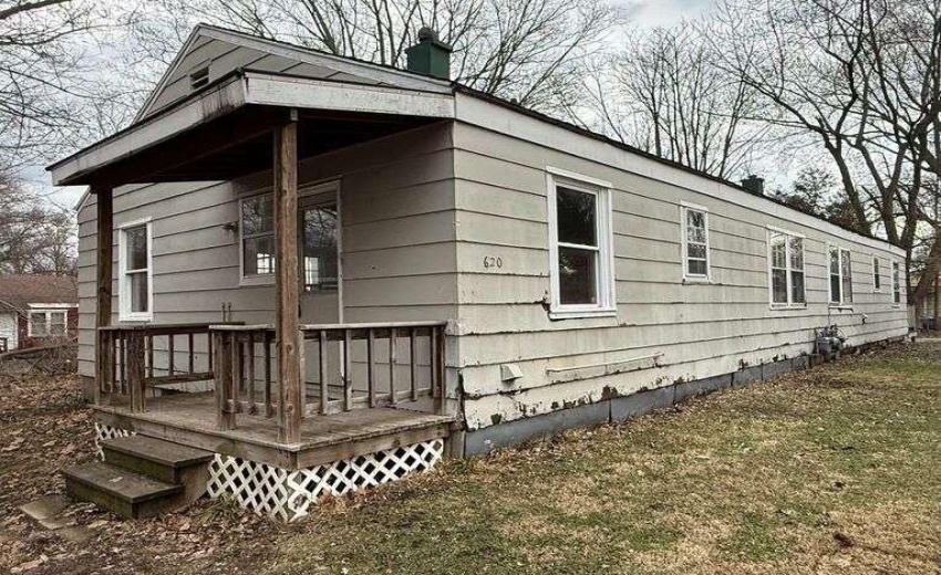 616 Kingsport Lane photo one