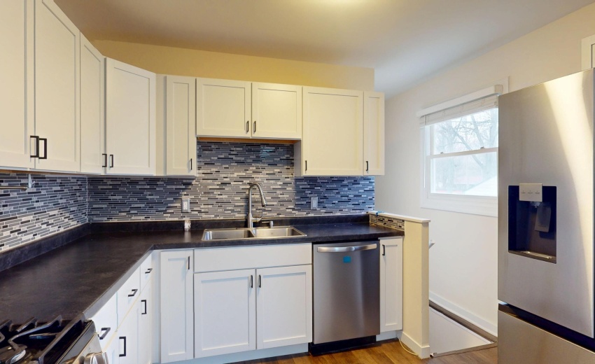 317-Redpath-Ave-03132026_205017