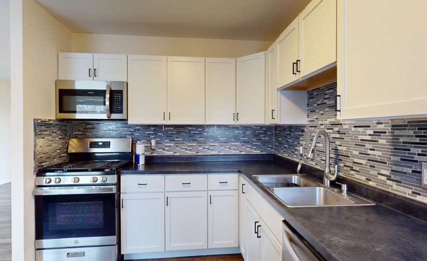 317-Redpath-Ave-03132026_205102