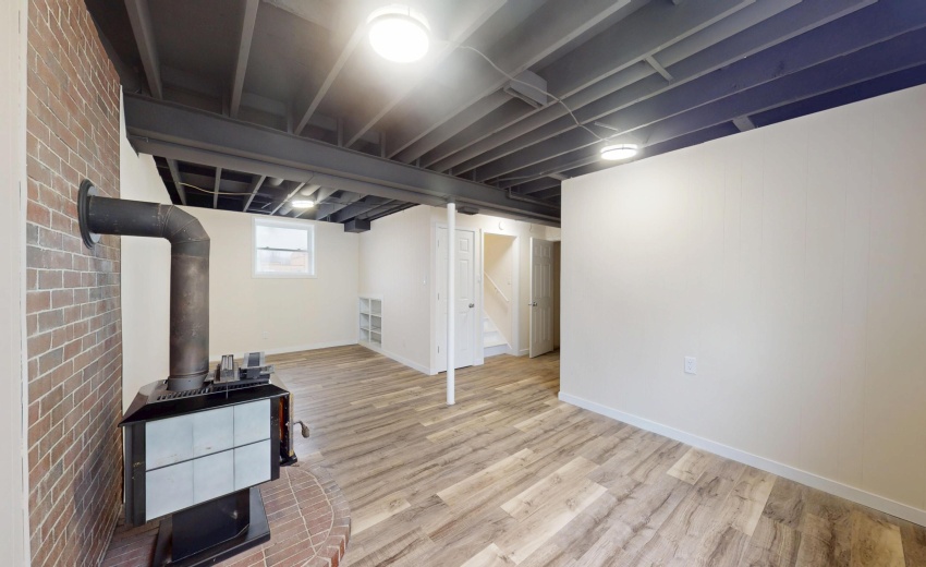 317-Redpath-Ave-03132026_210122