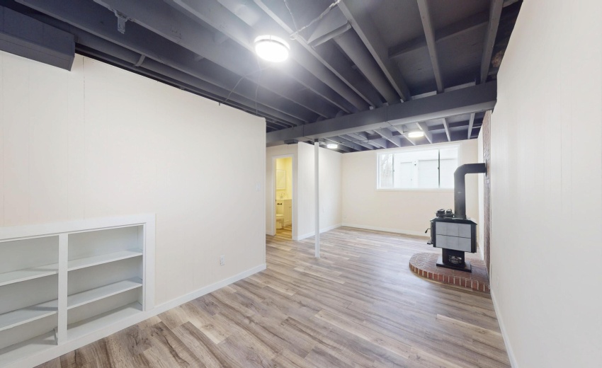 317-Redpath-Ave-03132026_210156