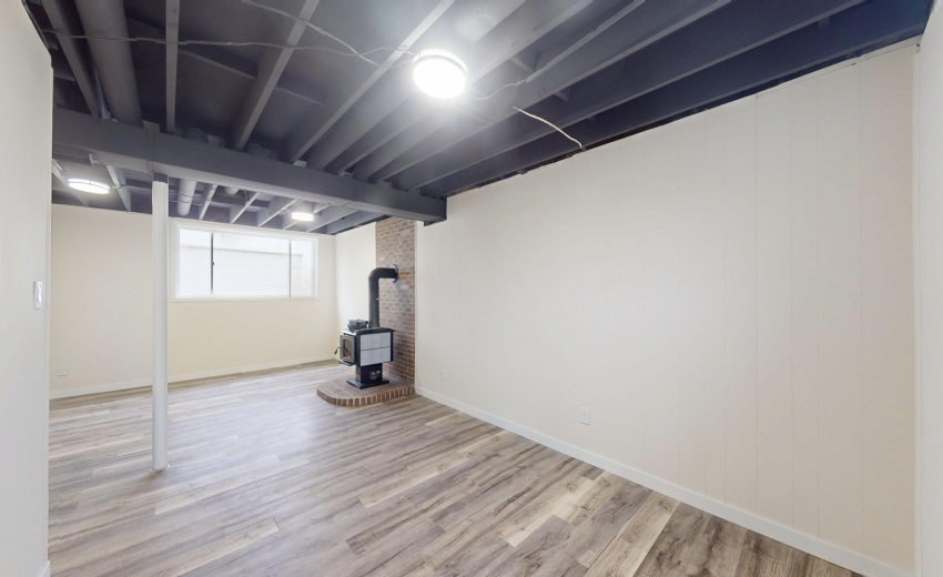 317-Redpath-Ave-03132026_210213