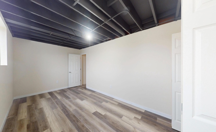 317-Redpath-Ave-03132026_210352