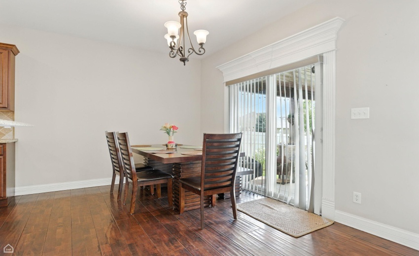 17-web-or-mls-9875 Aster Cove_017