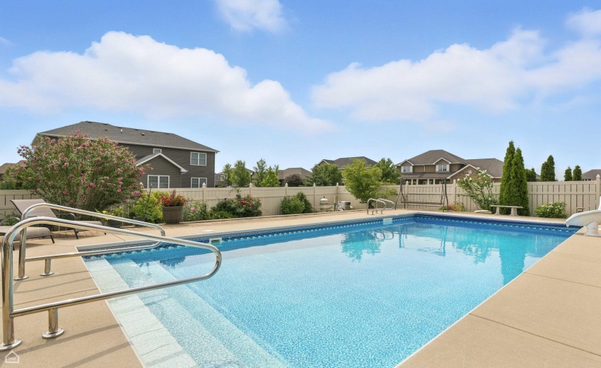 6-web-or-mls-9875 Aster Cove_006